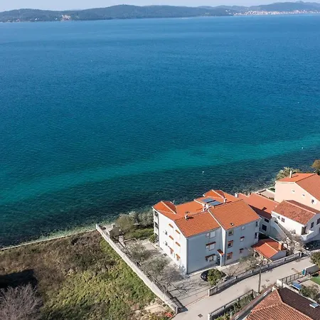 Seaside 2 Апартаменты Бибинье